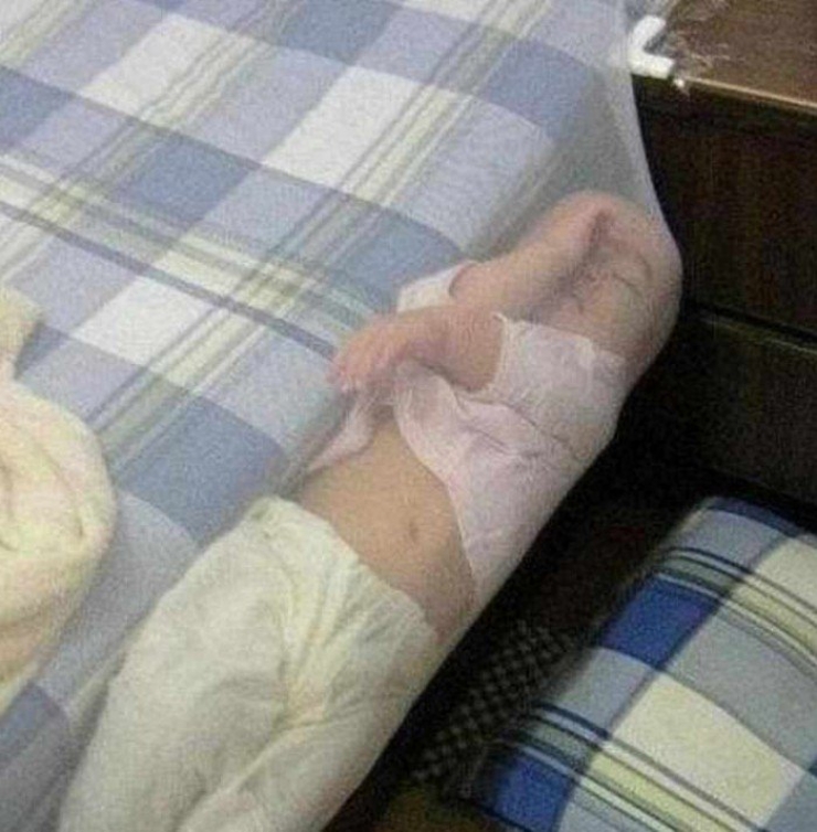 Illustration de l'article : Children can fall asleep anywhere, and these 31 photos prove it!