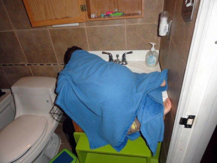 Illustration de l'article : Children can fall asleep anywhere, and these 31 photos prove it!