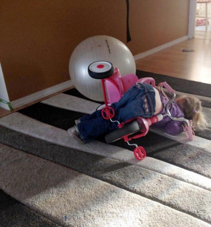 Illustration de l'article : Children can fall asleep anywhere, and these 31 photos prove it!