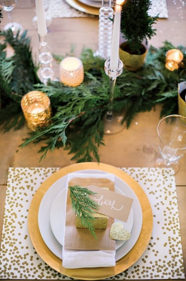 Illustration de l'article : Here are 20 ideas for decorating the Christmas table...#3 is amazing!