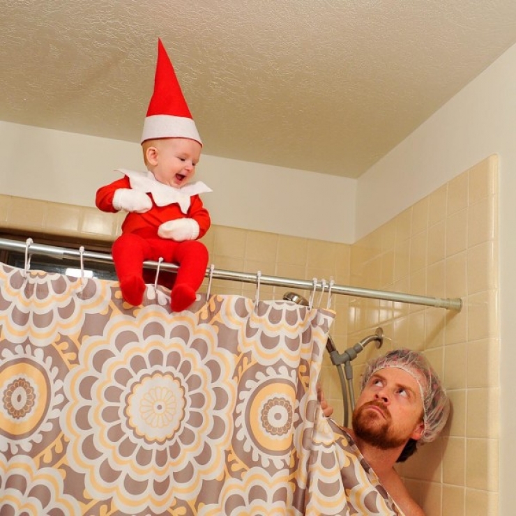 Illustration de l'article : He transforms his baby into an elf for an adorable photo shoot...