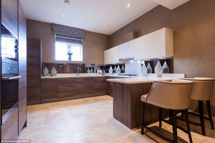 Illustration de l'article : One of the filming locations for Harry Potter is now up for sale. Notice to (wealthy) fans!