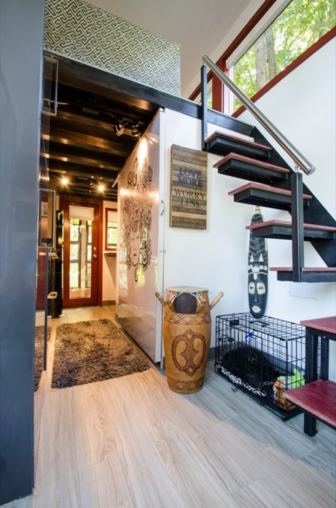 Illustration de l'article : This house is a little palace, even if it seems tiny from the outside... Wait until you see the inside!