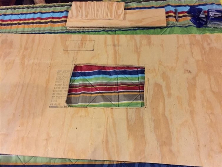 Illustration de l'article : He only needed to use some simple materials to completely transform his dining room... Wait until you see the results!