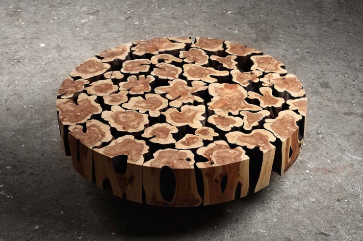 Illustration de l'article : For years he has been collecting wooden logs... Look at what he has made!