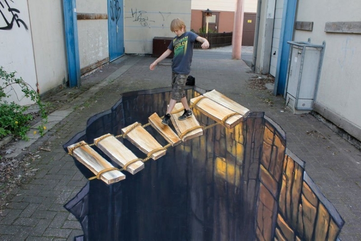 Illustration de l'article : Give Nikolaj Arndt some chalk and he will make stunning 3D drawings for you... These 11 photos are proof!