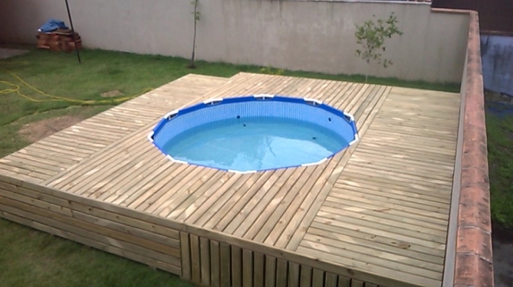 Illustration de l'article : He didn't have the means to buy his dream swimming pool, but he had a genius idea for his backyard! Impressive!