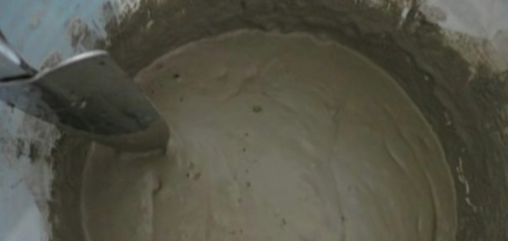 Illustration de l'article : He puts cement in plastic gloves, and two days later the result is impressive!