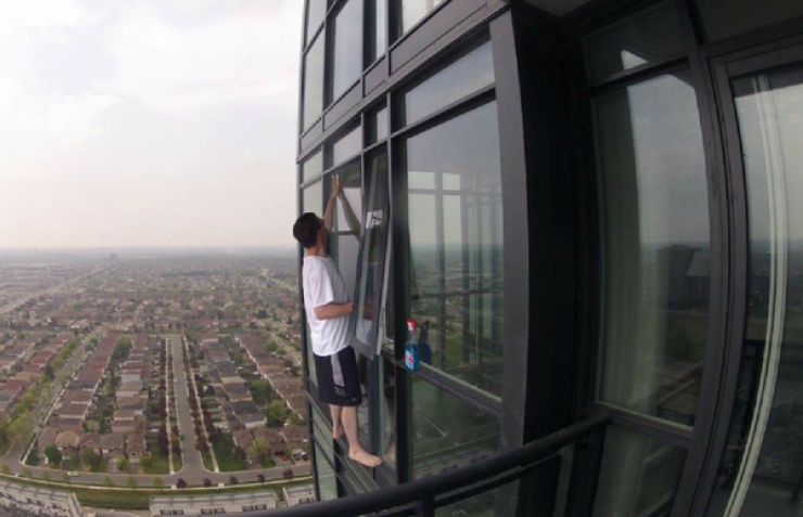 Illustration de l'article : 44 photos that explain why women live longer than men...