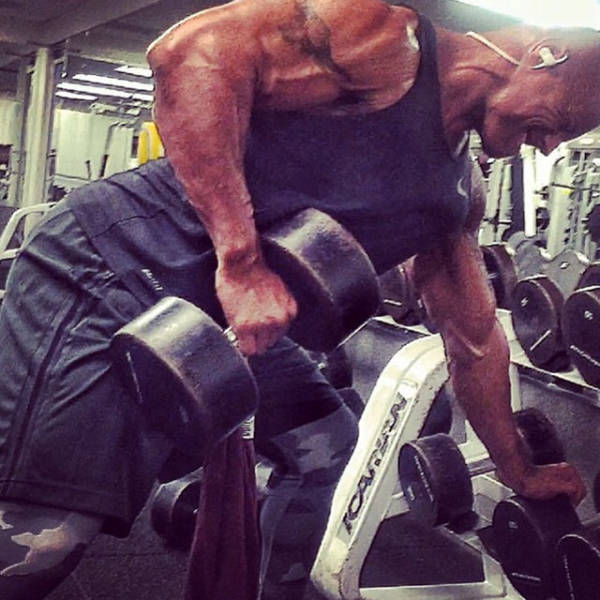 Illustration de l'article : The 17 coolest photos of Dwayne Johnson posted on Instagram