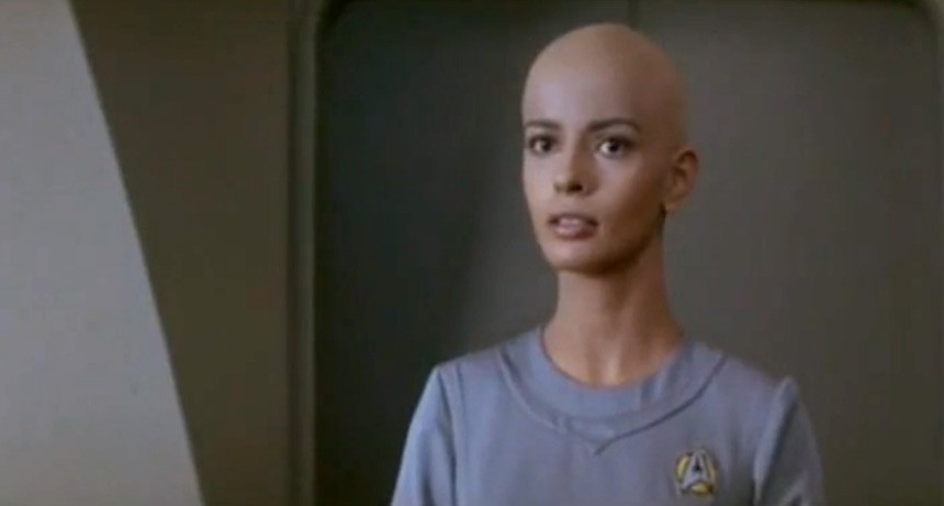 Illustration de l'article : 17 actresses who boldly shaved their heads for a movie role