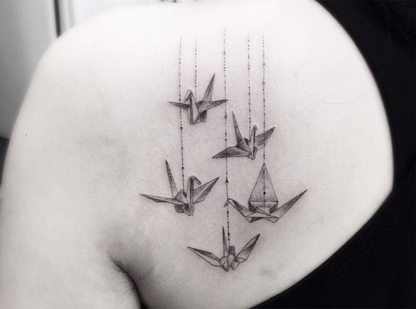 Illustration de l'article : The top geometric tattoos: 13 tattoos created by Dr. Woo