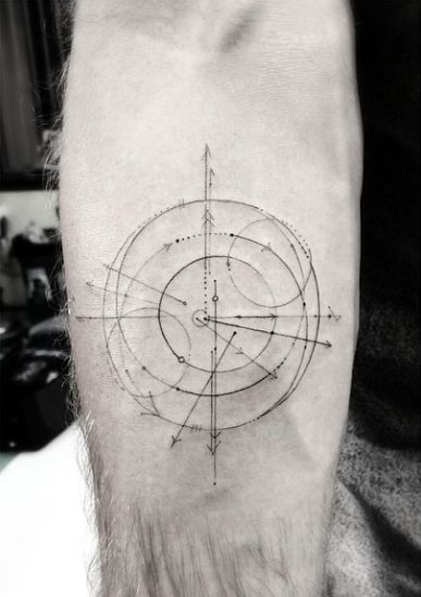 Illustration de l'article : The top geometric tattoos: 13 tattoos created by Dr. Woo