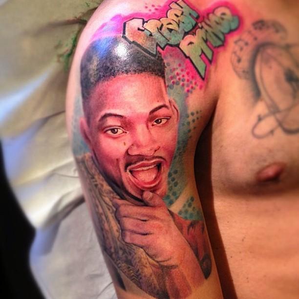 Illustration de l'article : 18 tattoos from the 90s that are totally outdated today!