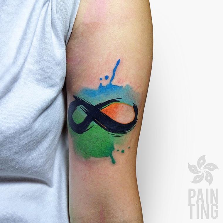 Illustration de l'article : An original tattoo? Here are 24 abstract tattoos selected just for you!