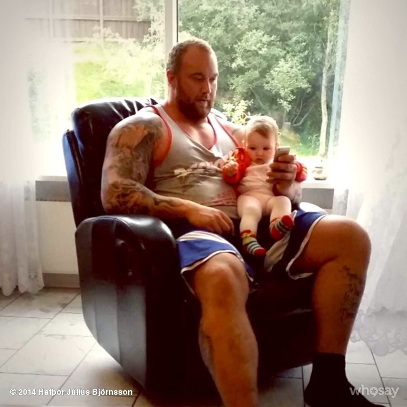 Illustration de l'article : 18 unusual photos of the actors from “Game of Thrones” in real life