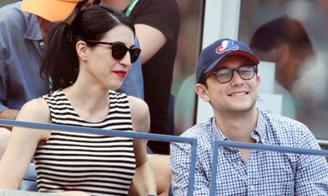 Illustration de l'article : 18 celebrities who are married to common everyday people