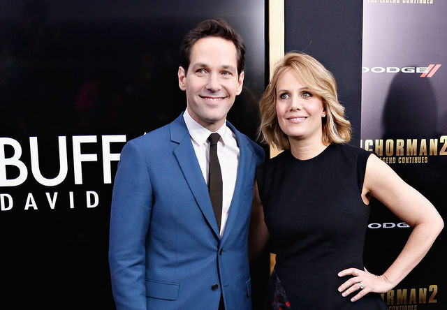 Illustration de l'article : 18 celebrities who are married to common everyday people