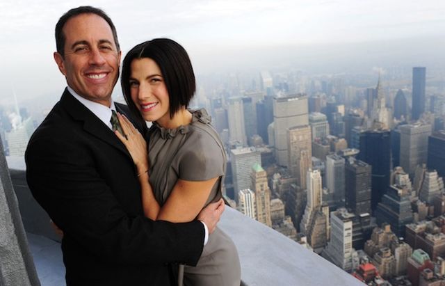 Illustration de l'article : 18 celebrities who are married to common everyday people