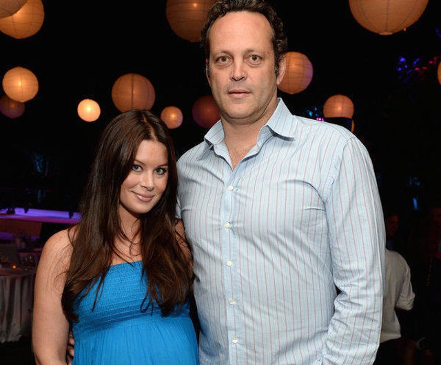 Illustration de l'article : 18 celebrities who are married to common everyday people