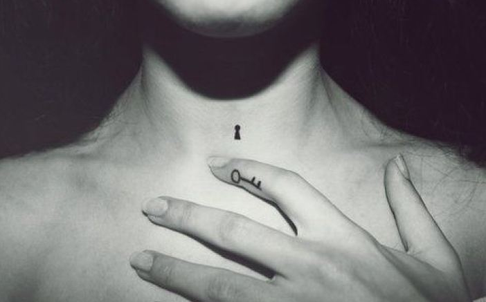 Illustration de l'article : 25 good ideas for low key tattoos! Which ones are the most stunning?