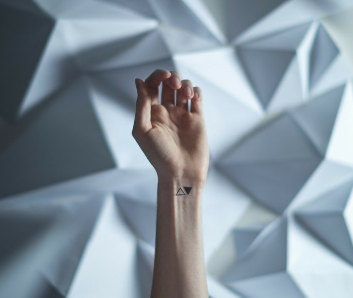 Illustration de l'article : 25 good ideas for low key tattoos! Which ones are the most stunning?