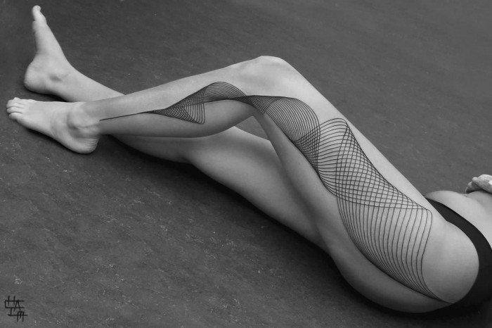 Illustration de l'article : 19 optical illusion tattoos that will blow your mind!