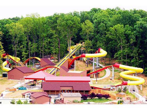 Illustration de l'article : The 15 most mind-blowing water slides in the world!
