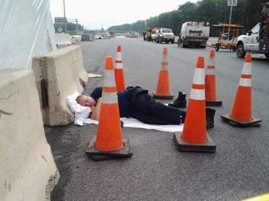 Illustration de l'article : 19 people having a sudden burst of laziness!