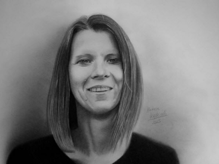 Illustration de l'article : Suffering from a deformity of the arms, Mariusz does amazingly realistic portraits!