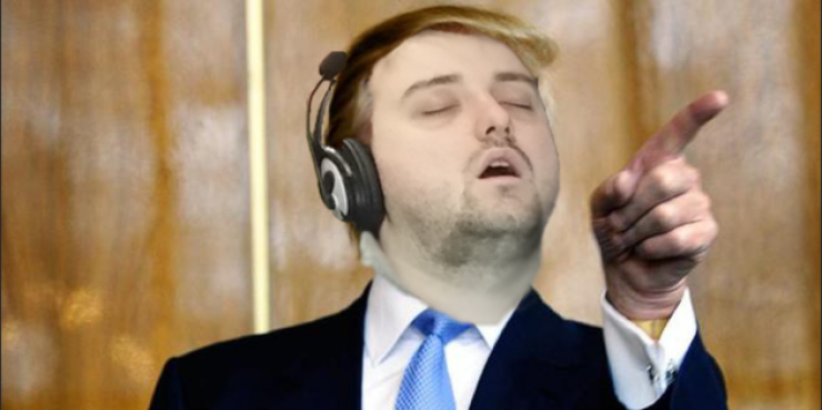 Illustration de l'article : He falls asleep at work and his colleagues take a photo that's quickly going viral! But when internet users add their touch...