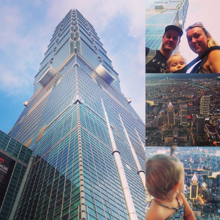 Illustration de l'article : She left to tour the world with her little 10-week old girl on her back... Some beautiful shots!