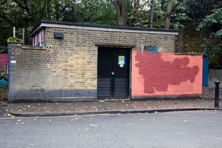 Illustration de l'article : For a year, a graffiti artist and a wall washer have been at war... Hilarious pictures!