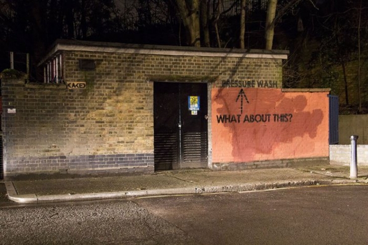 Illustration de l'article : For a year, a graffiti artist and a wall washer have been at war... Hilarious pictures!