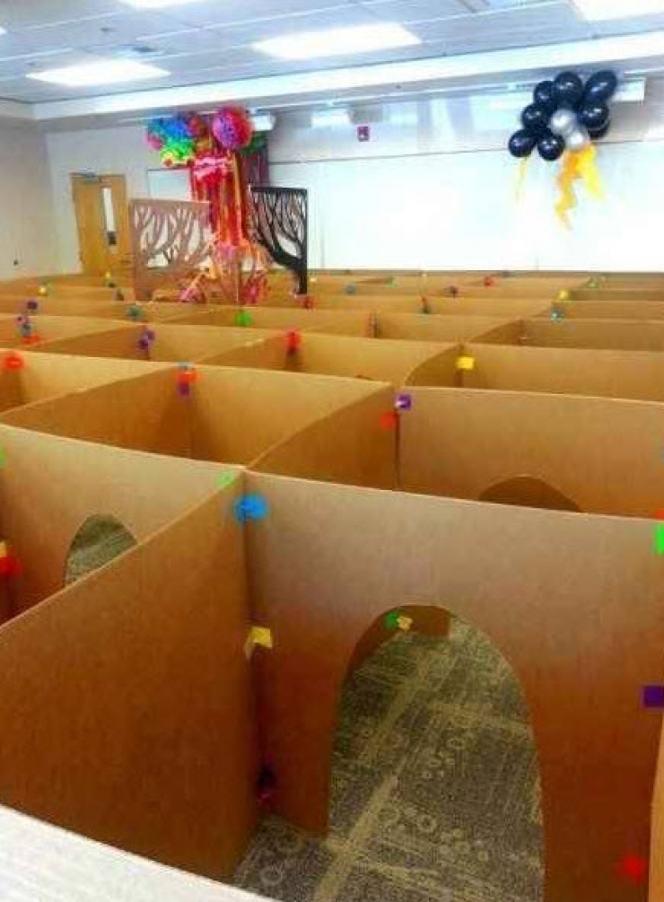 Illustration de l'article : Here are 15 ideas for kids' toys to make with some cardboard boxes... Some genius ideas!