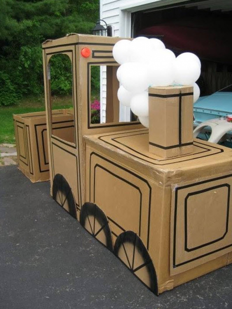 Illustration de l'article : Here are 15 ideas for kids' toys to make with some cardboard boxes... Some genius ideas!