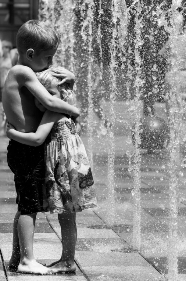 Illustration de l'article : How great it is to have brothers and sisters... These 19 pictures are the perfect proof!