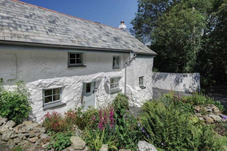 Illustration de l'article : 300 years! That's how old this house is, but when you see the inside, it's hard to believe...