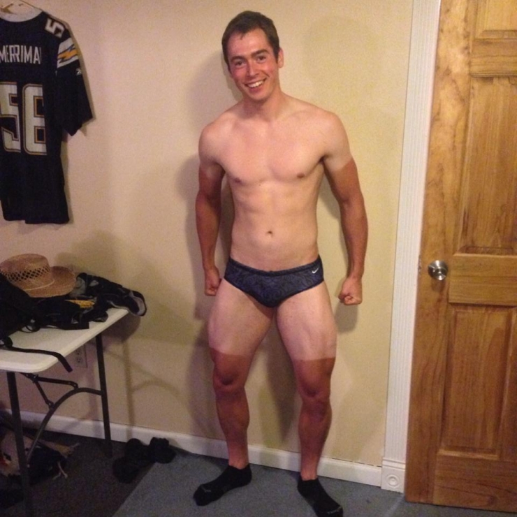 Illustration de l'article : The 24 most awkward tan lines this summer...