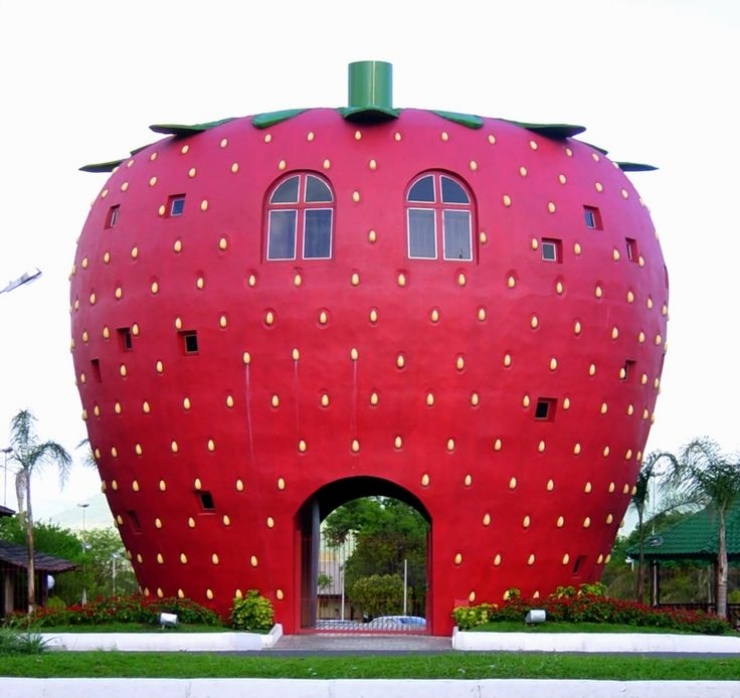 Illustration de l'article : The top 30 most unusual houses around the world... There’s something for everyone!