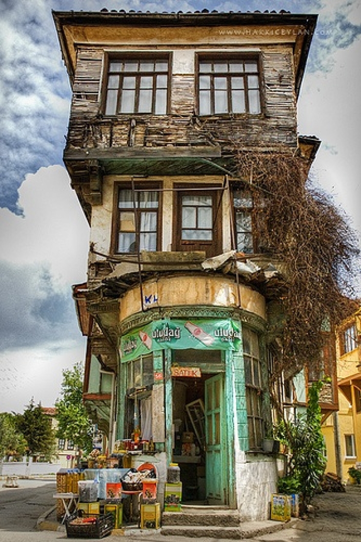 Illustration de l'article : The top 30 most unusual houses around the world... There’s something for everyone!