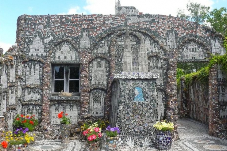 Illustration de l'article : The top 30 most unusual houses around the world... There’s something for everyone!