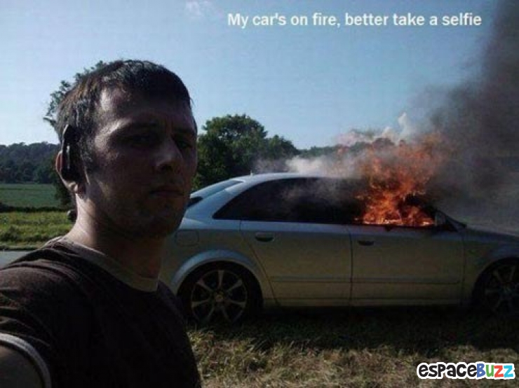 Illustration de l'article : Top 30 people who never should have taken selfies!