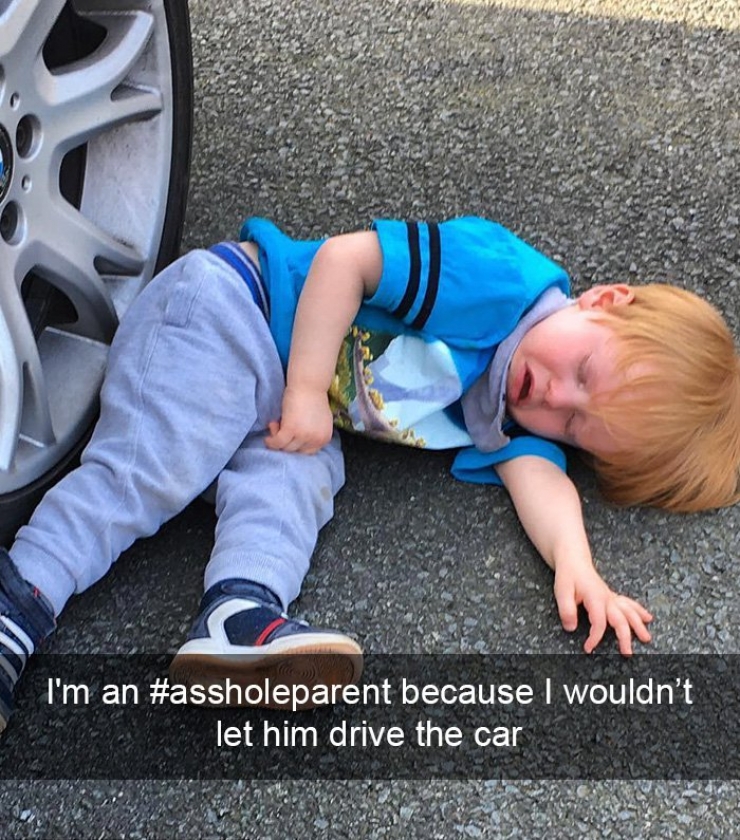 Illustration de l'article : You don’t need a valid reason to hate mom and dad! These kids prove it in 20 photos...