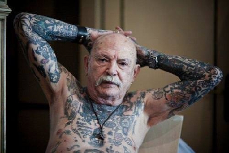 Illustration de l'article : What happens to tattoos when you get older?