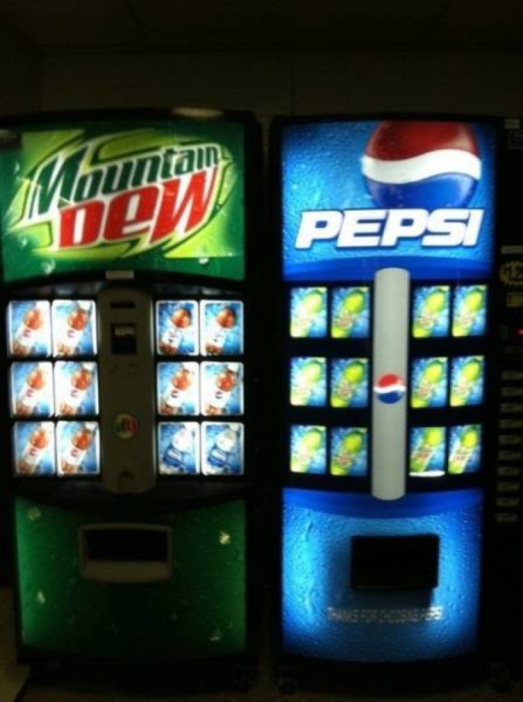 Illustration de l'article : These 17 professionals had one job to do... But they failed miserably!