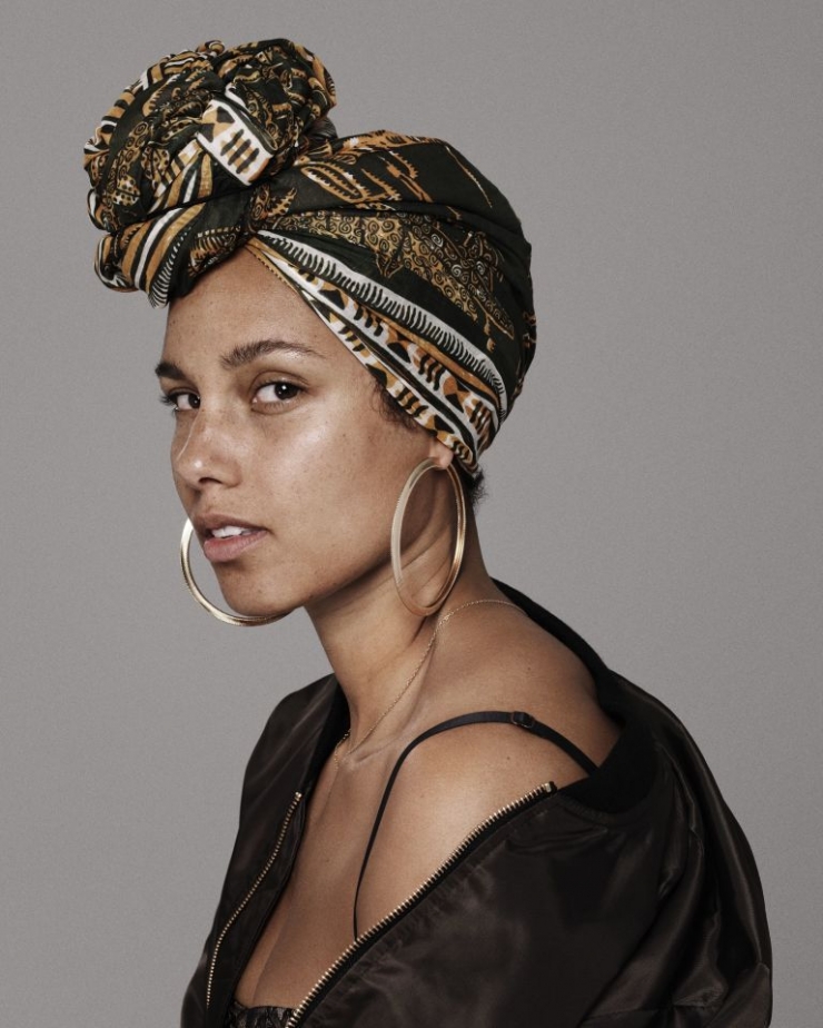Illustration de l'article : Alicia Keys has decided to NEVER wear makeup again... Maybe you'll agree with her when you understand why!
