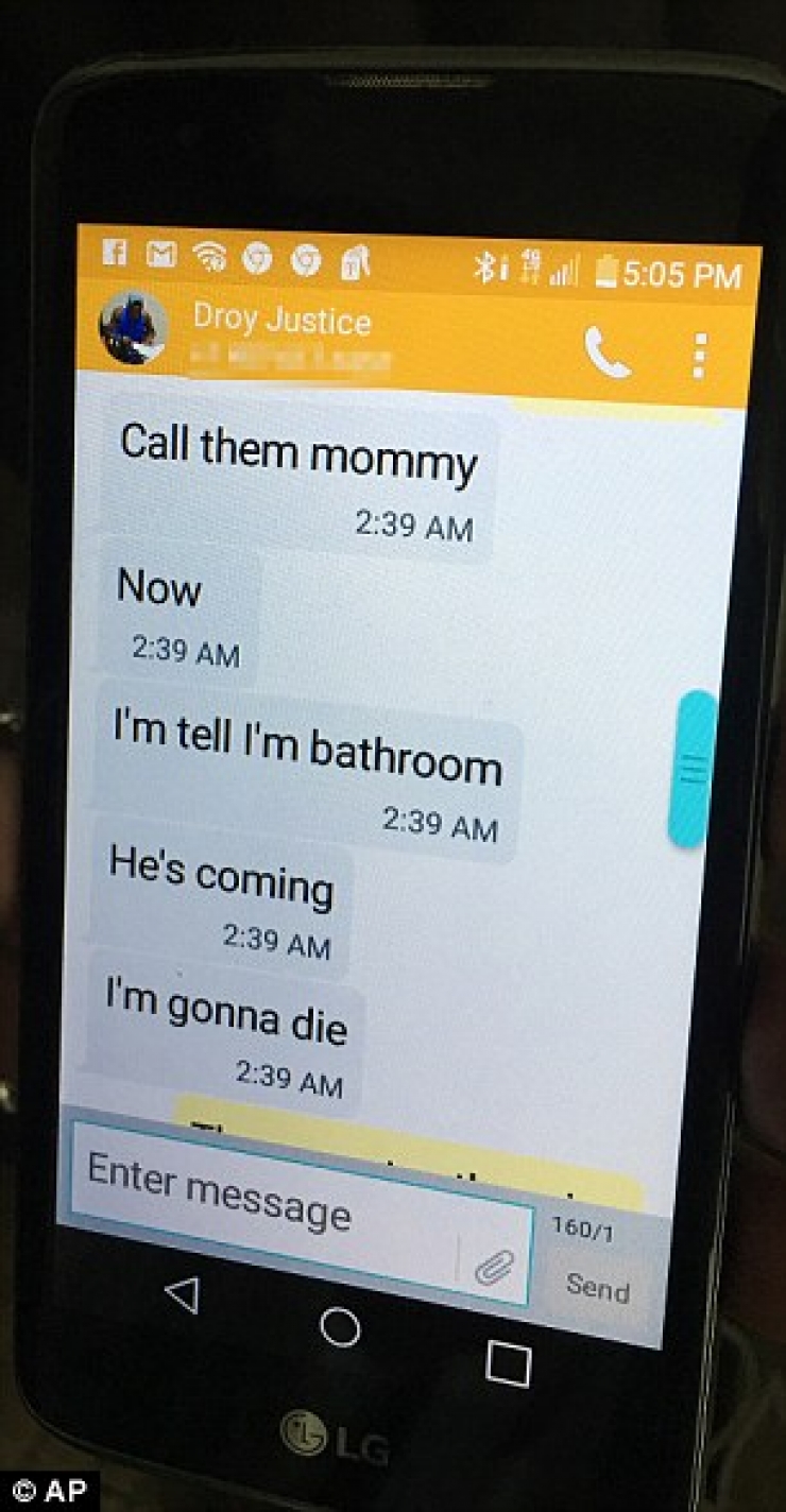 Illustration de l'article : This young 30-year old was in the bathroom while the killer was attacking the club... Here are the last text messages he sent to his mom!