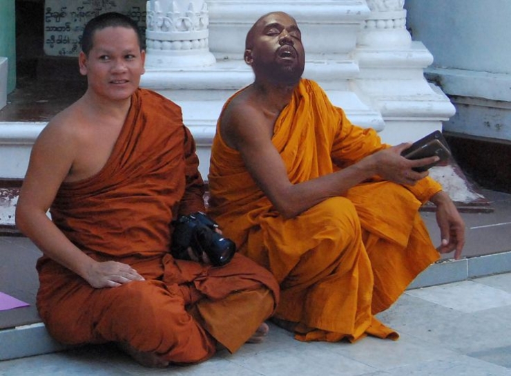 Illustration de l'article : Kanye West falls asleep and internet users have some fun Photoshopping him...