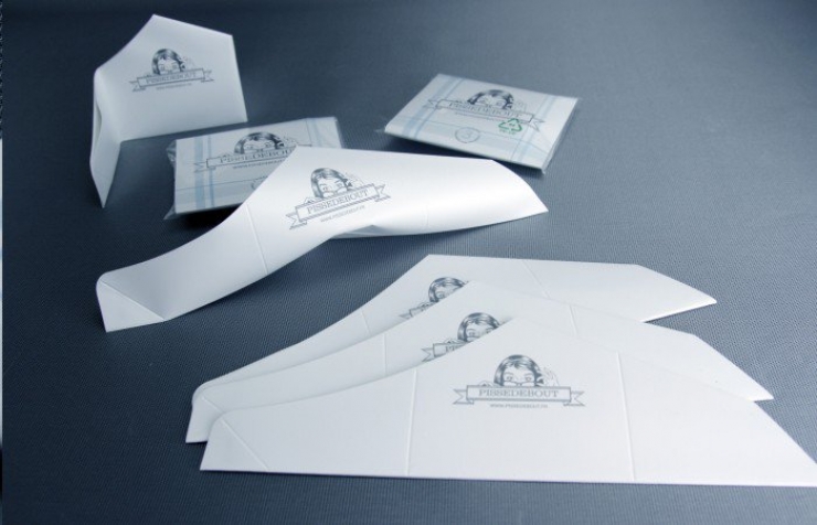 Illustration de l'article : With this invention, women can finally pee standing up...